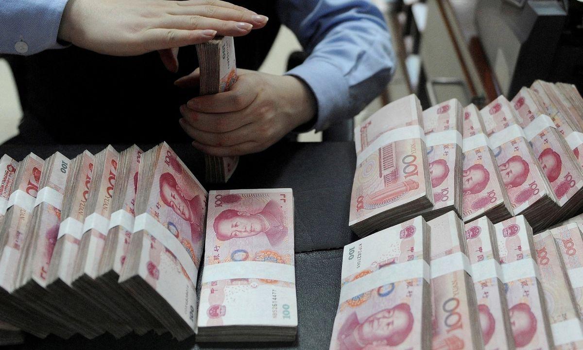 Trung Quốc tiếp tục "bơm tiền" mạnh tay trước thuế quan Hoa Kỳ